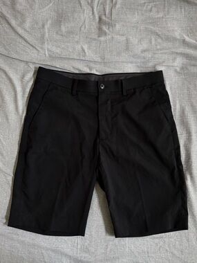 Uniqlo Men's Black Shorts